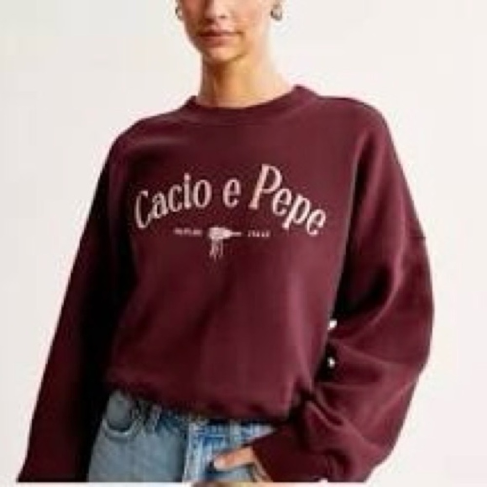 Abercrombie & Fitch Cacio e Pepe Maroon Sweatshirt